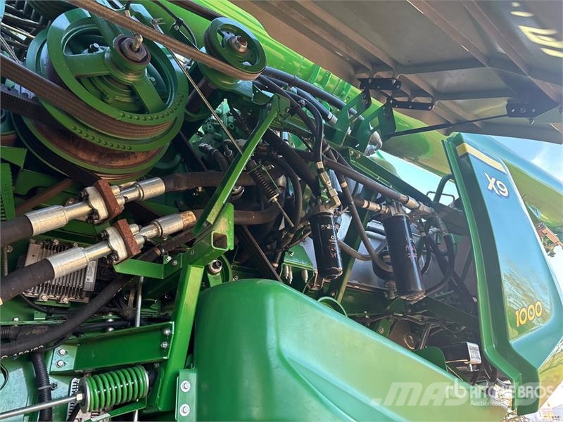 John Deere X9 1000 Combine Harvester Mähdrescher