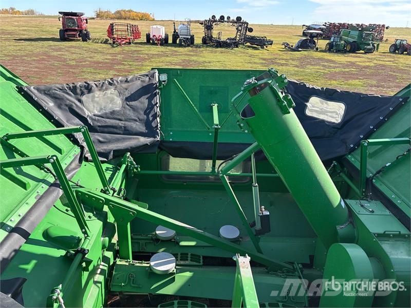 John Deere X9 1000 Combine Harvester Sklízecí mlátičky