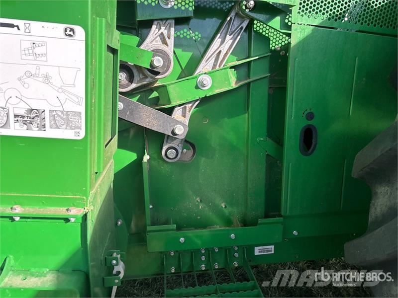 John Deere X9 1000 Combine Harvester Sklízecí mlátičky