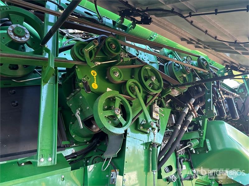 John Deere X9 1000 Combine Harvester Sklízecí mlátičky