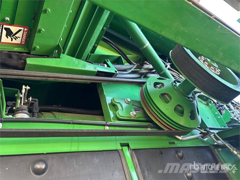 John Deere X9 1000 Combine Harvester Sklízecí mlátičky