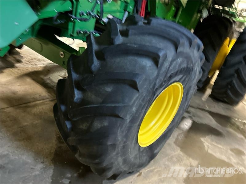 John Deere X9 1000 Combine Harvester Leikkuupuimurit