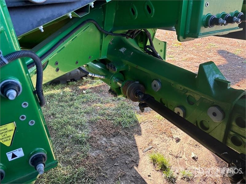 John Deere X9 1000 Combine Harvester Sklízecí mlátičky