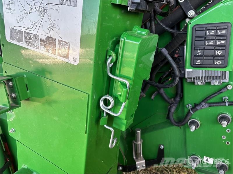 John Deere X9 1000 Combine Harvester Sklízecí mlátičky