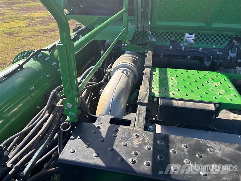 John Deere X9 1000 Combine Harvester Sklízecí mlátičky