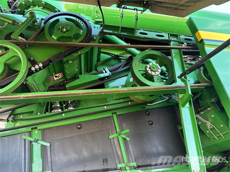 John Deere X9 1000 Combine Harvester Sklízecí mlátičky