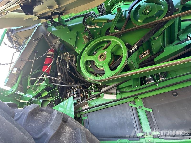 John Deere X9 1000 Combine Harvester Sklízecí mlátičky