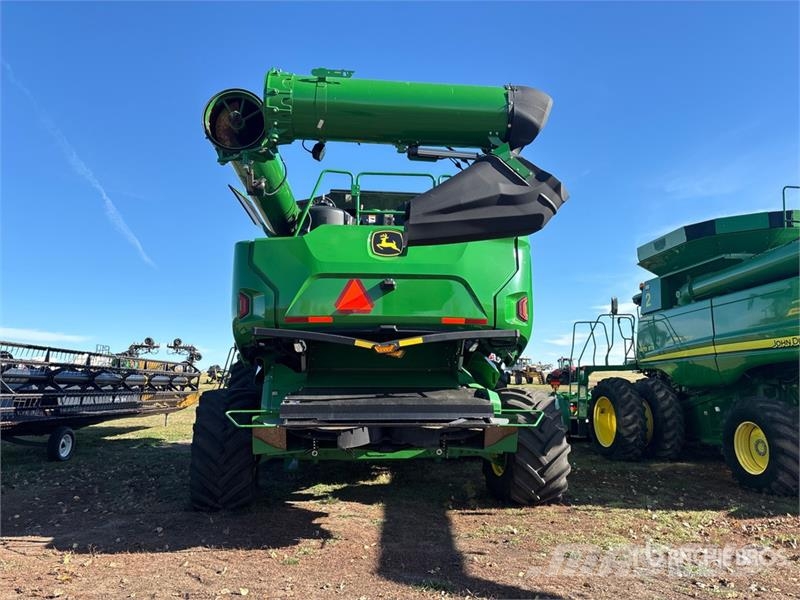 John Deere X9 1000 Combine Harvester Sklízecí mlátičky