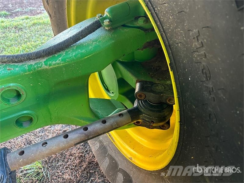John Deere X9 1000 Combine Harvester حصادات