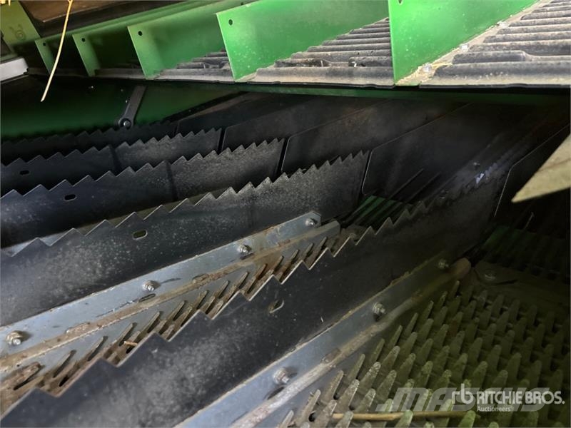 John Deere X9 1000 Combine Harvester Sklízecí mlátičky