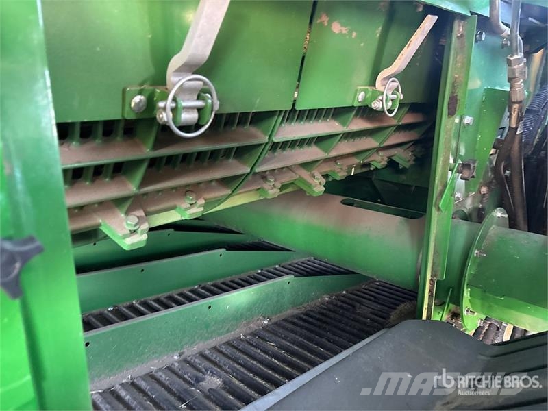 John Deere X9 1000 Combine Harvester Sklízecí mlátičky