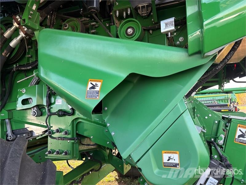 John Deere X9 1000 Combine Harvester Sklízecí mlátičky