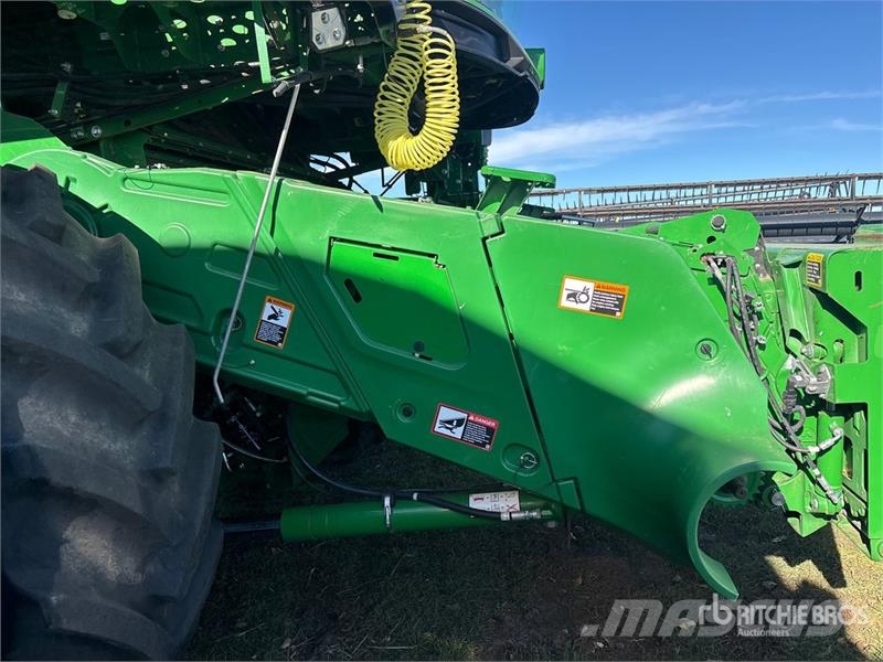 John Deere X9 1000 Combine Harvester Sklízecí mlátičky