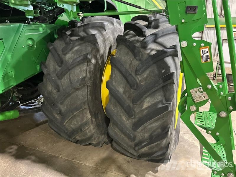 John Deere X9 1000 Combine Harvester Leikkuupuimurit