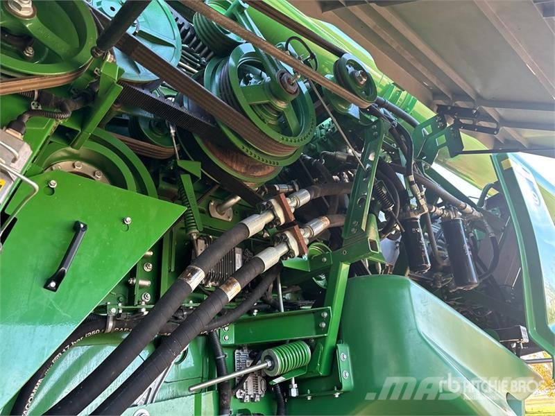 John Deere X9 1000 Combine Harvester Mähdrescher