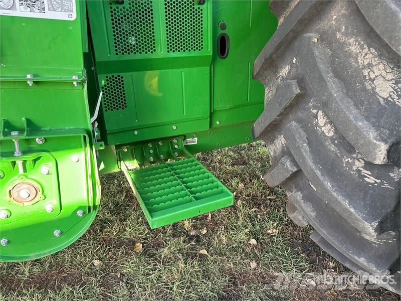 John Deere X9 1000 Combine Harvester Sklízecí mlátičky