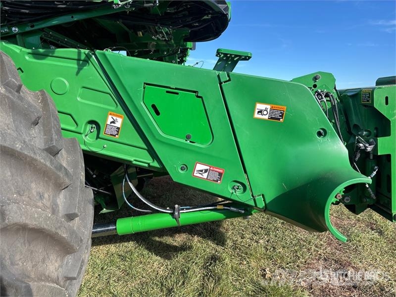 John Deere X9 1000 Combine Harvester Sklízecí mlátičky