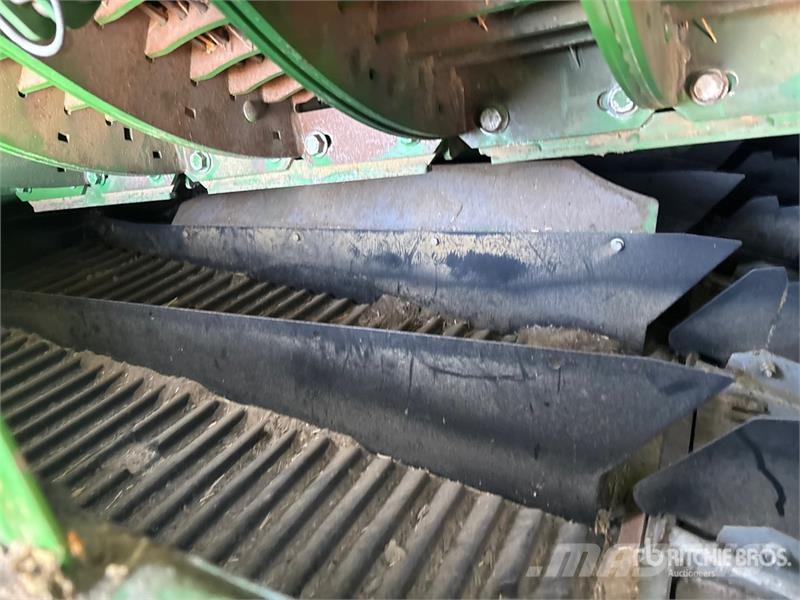 John Deere X9 1000 Combine Harvester Sklízecí mlátičky