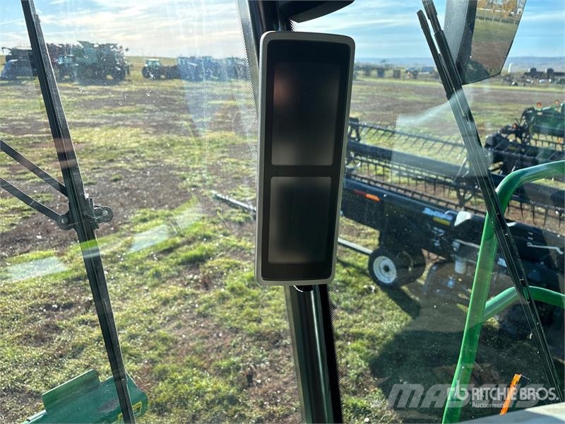 John Deere X9 1000 Combine Harvester Sklízecí mlátičky