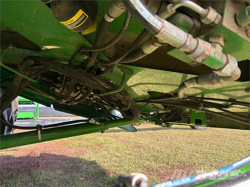 John Deere X9 1000 Combine Harvester Sklízecí mlátičky