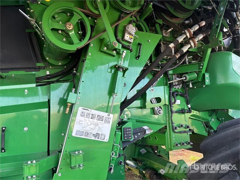 John Deere X9 1000 Combine Harvester Sklízecí mlátičky