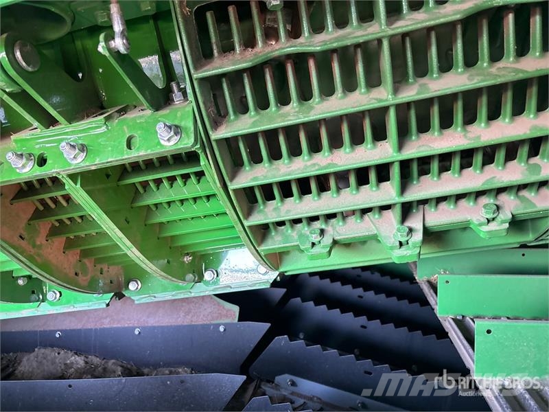 John Deere X9 1000 Combine Harvester Sklízecí mlátičky