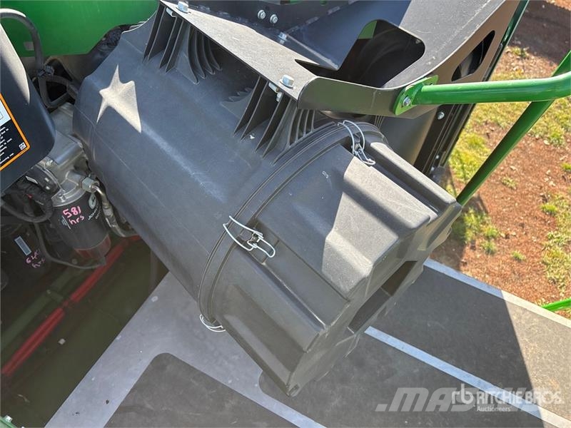 John Deere X9 1000 Combine Harvester Sklízecí mlátičky