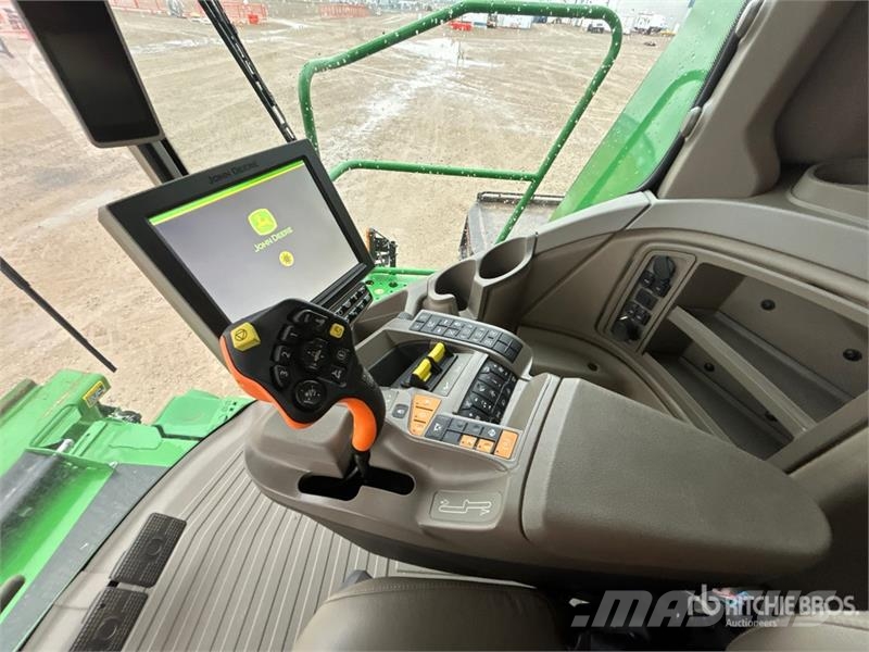 John Deere X9 1000 Signature Edition Combine Harvester Skurtreskere