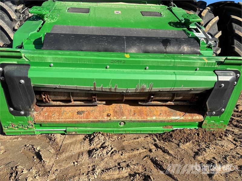 John Deere X9 1000 Signature Edition Combine Harvester حصادات