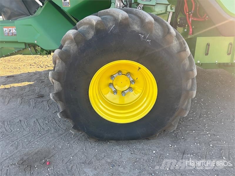 John Deere X9 1000 Signature Edition Combine Harvester Teraviljakombainid
