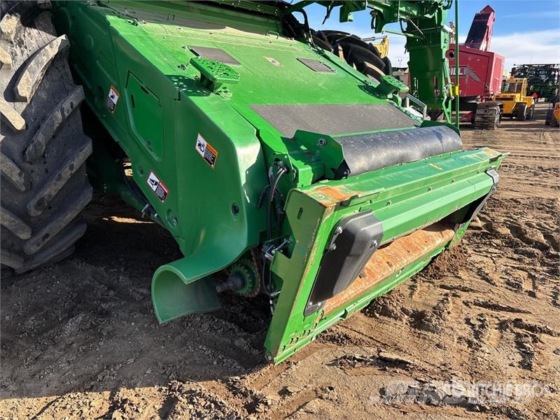 John Deere X9 1000 Signature Edition Combine Harvester حصادات