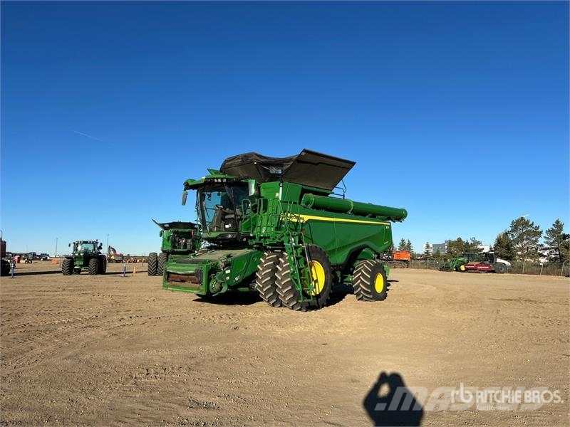 John Deere X9 1000 Signature Edition Combine Harvester Mähdrescher