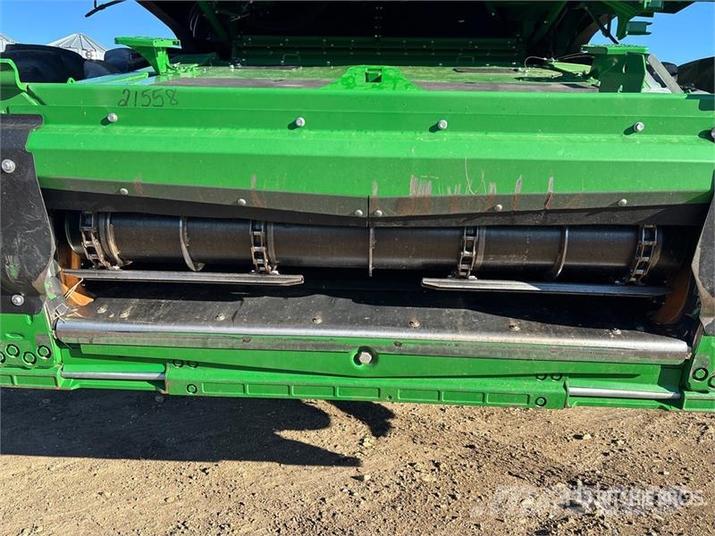 John Deere X9 1000 Signature Edition 4x4 Combine Harvester Kombajni
