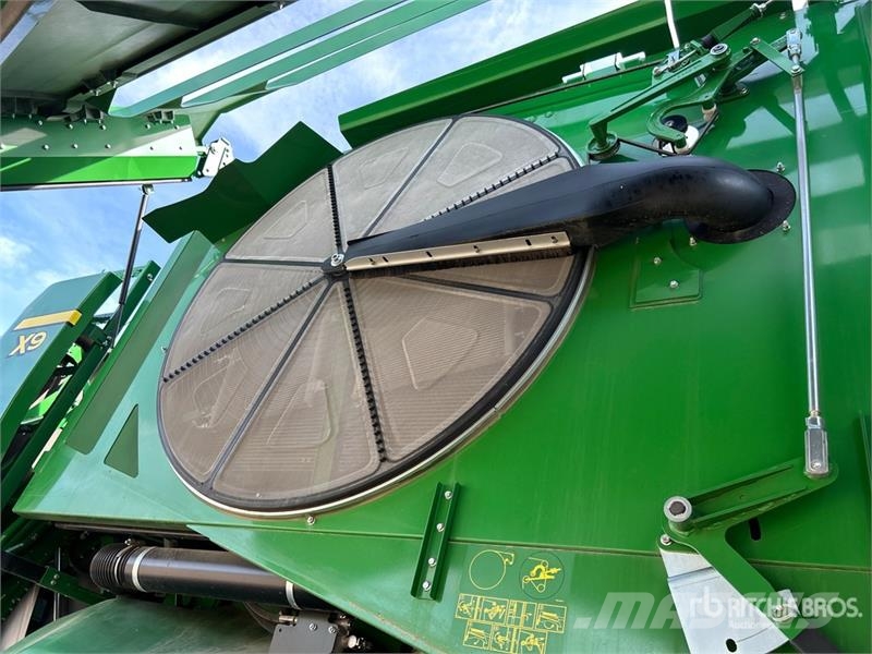 John Deere X9 1000 Signature Edition Combine Harvester Combine harvesters