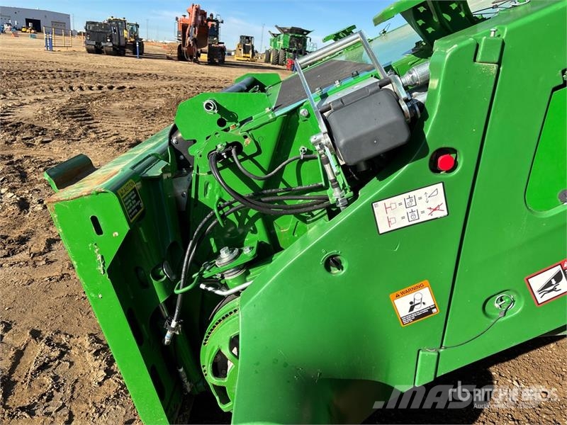 John Deere X9 1000 Signature Edition Combine Harvester حصادات