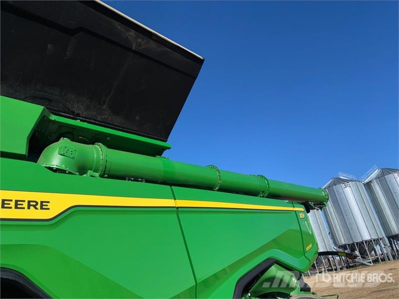 John Deere X9 1000 Signature Edition 4x4 Combine Harvester Kombajni