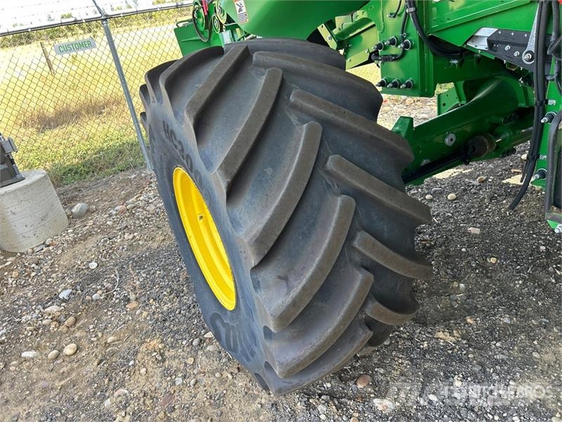 John Deere X9 1000 Signature Edition Combine Harvester Teraviljakombainid