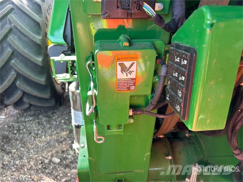 John Deere X9 1000 Signature Edition Combine Harvester Teraviljakombainid