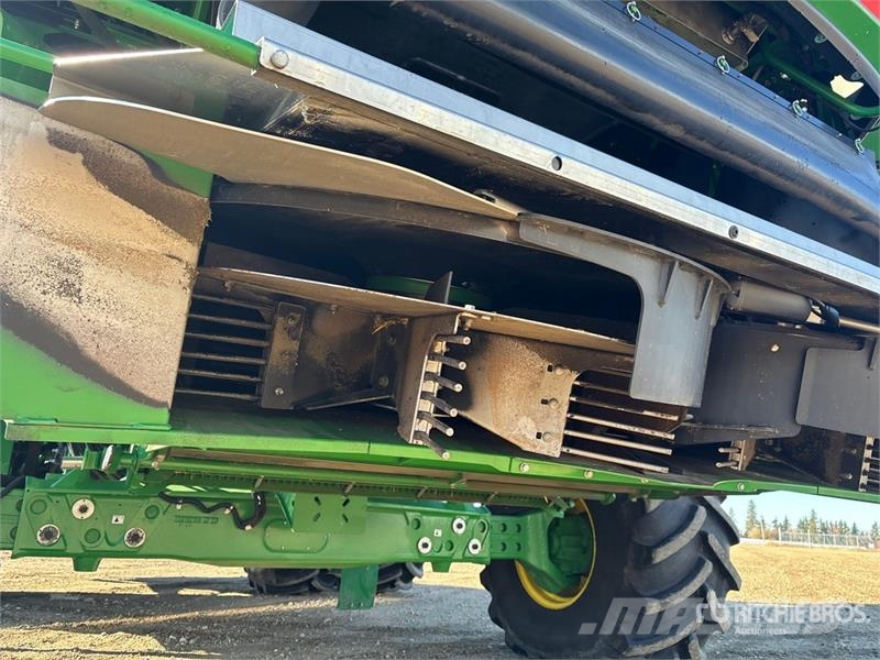 John Deere X9 1000 Signature Edition 4x4 Combine Harvester Kombajni