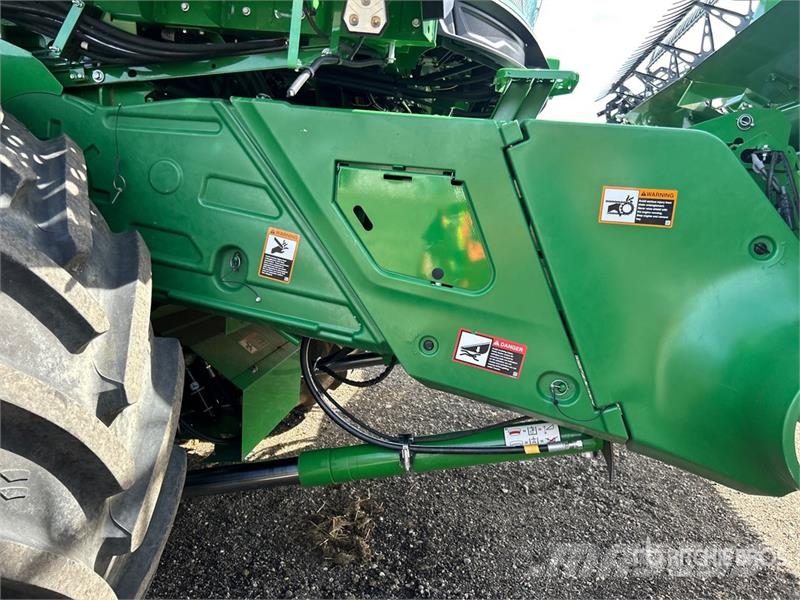 John Deere X9 1000 Signature Edition Combine Harvester Combine harvesters