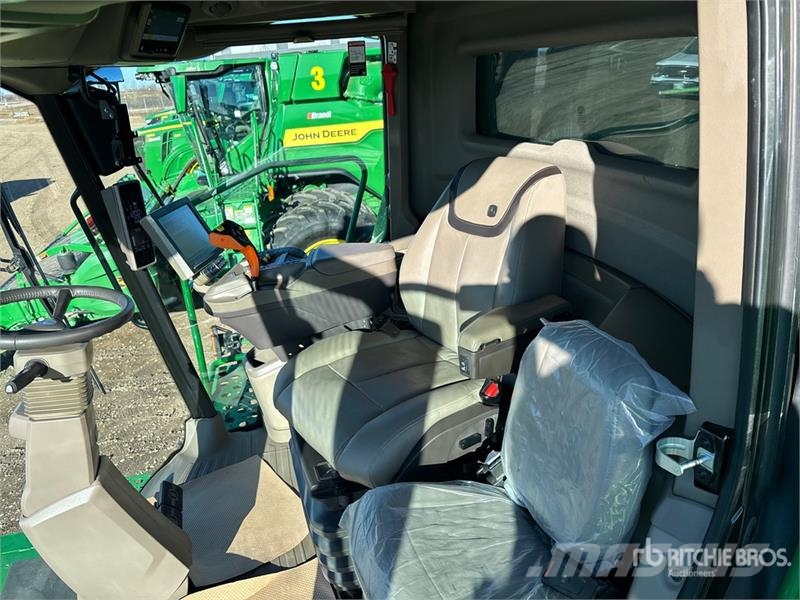 John Deere X9 1000 Signature Edition 4x4 Combine Harvester Kombajni