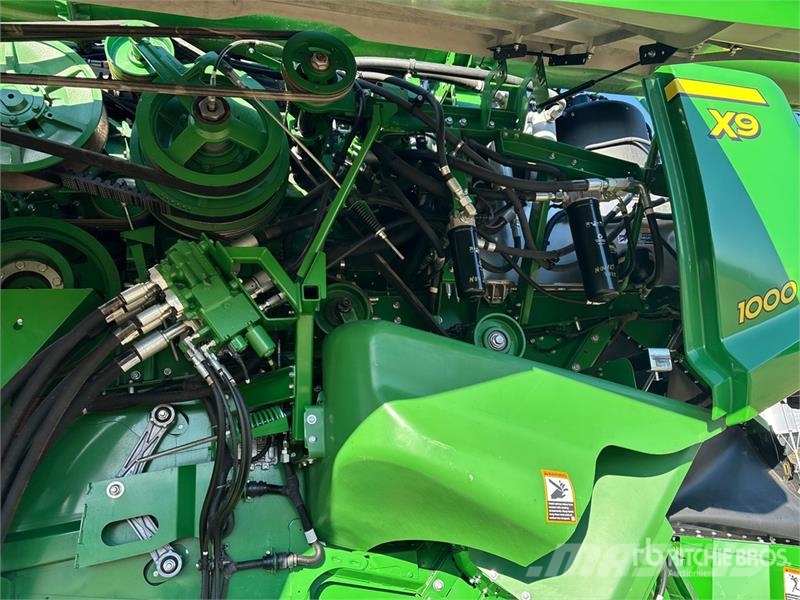 John Deere X9 1000 Signature Edition 4x4 Combine Harvester Kombajni