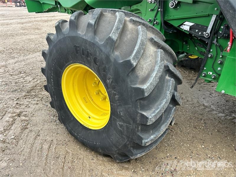 John Deere X9 1000 Signature Edition Combine Harvester Skurtreskere