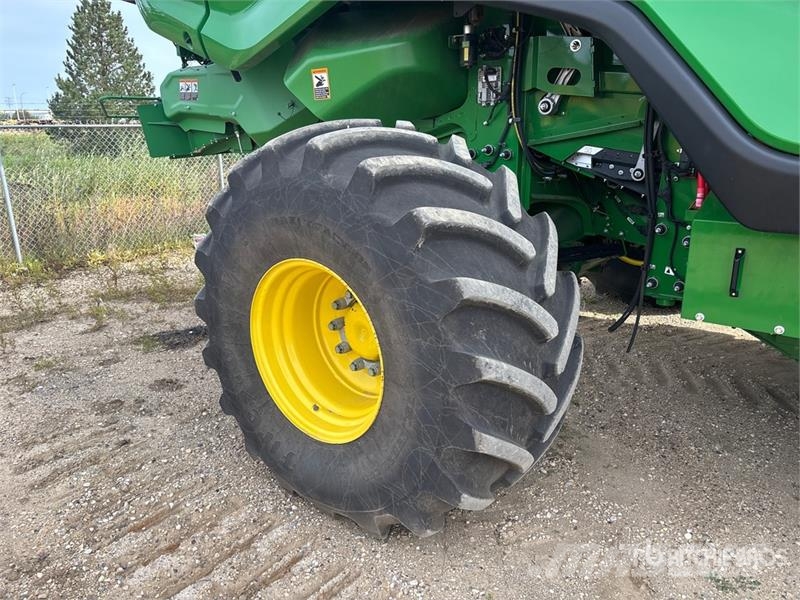 John Deere X9 1000 Signature Edition 4x4 Combine Harvester Mähdrescher