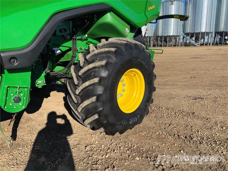 John Deere X9 1000 Signature Edition 4x4 Combine Harvester Kombajni