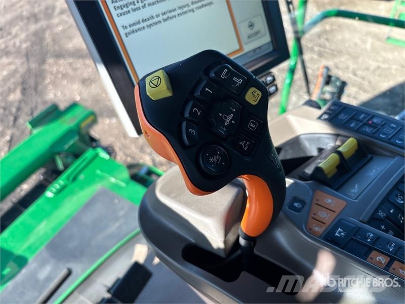John Deere X9 1000 Signature Edition 4x4 Combine Harvester Kombajni