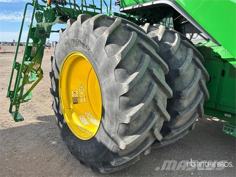 John Deere X9 1100 4x4 Signature Edition Combine Harvester Kombajni