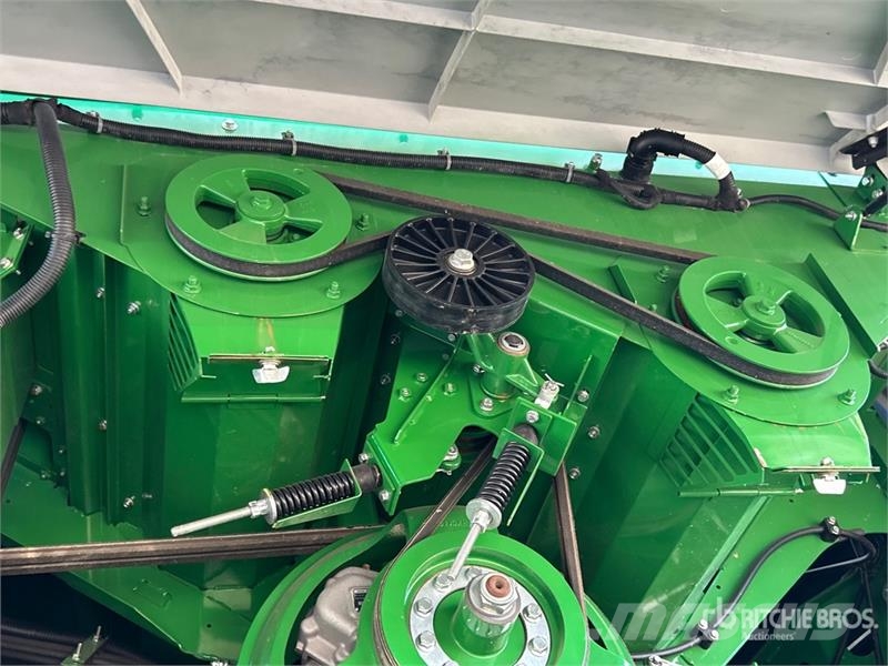 John Deere X9 1100 4x4 Signature Edition Combine Harvester Kombajni