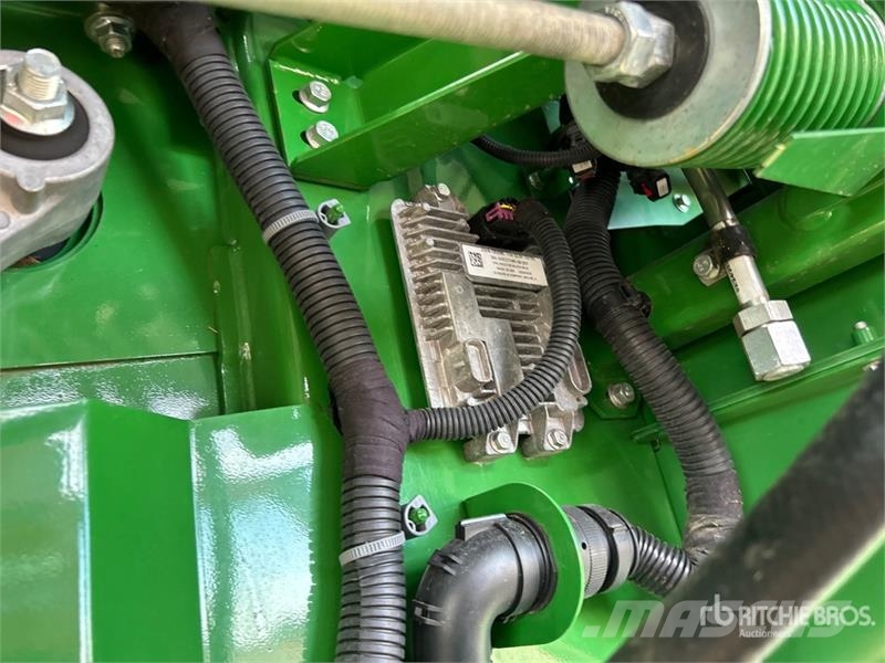 John Deere X9 1100 4x4 Signature Edition Combine Harvester Kombajni