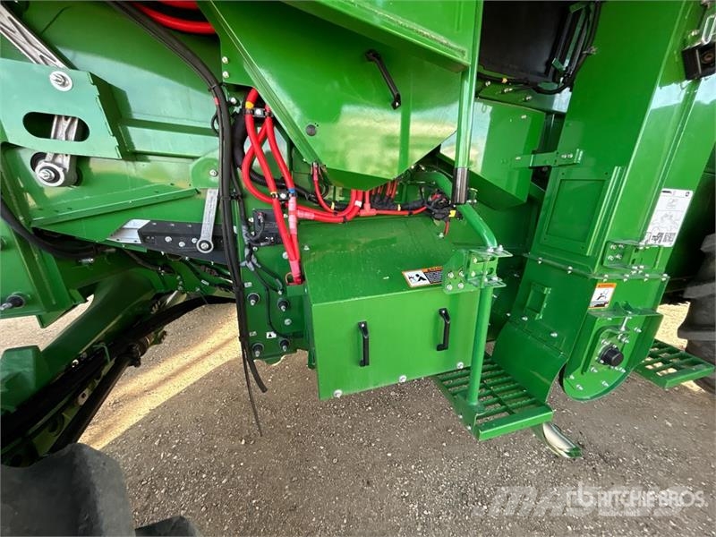 John Deere X9 1100 4x4 Signature Edition Combine Harvester Kombajni